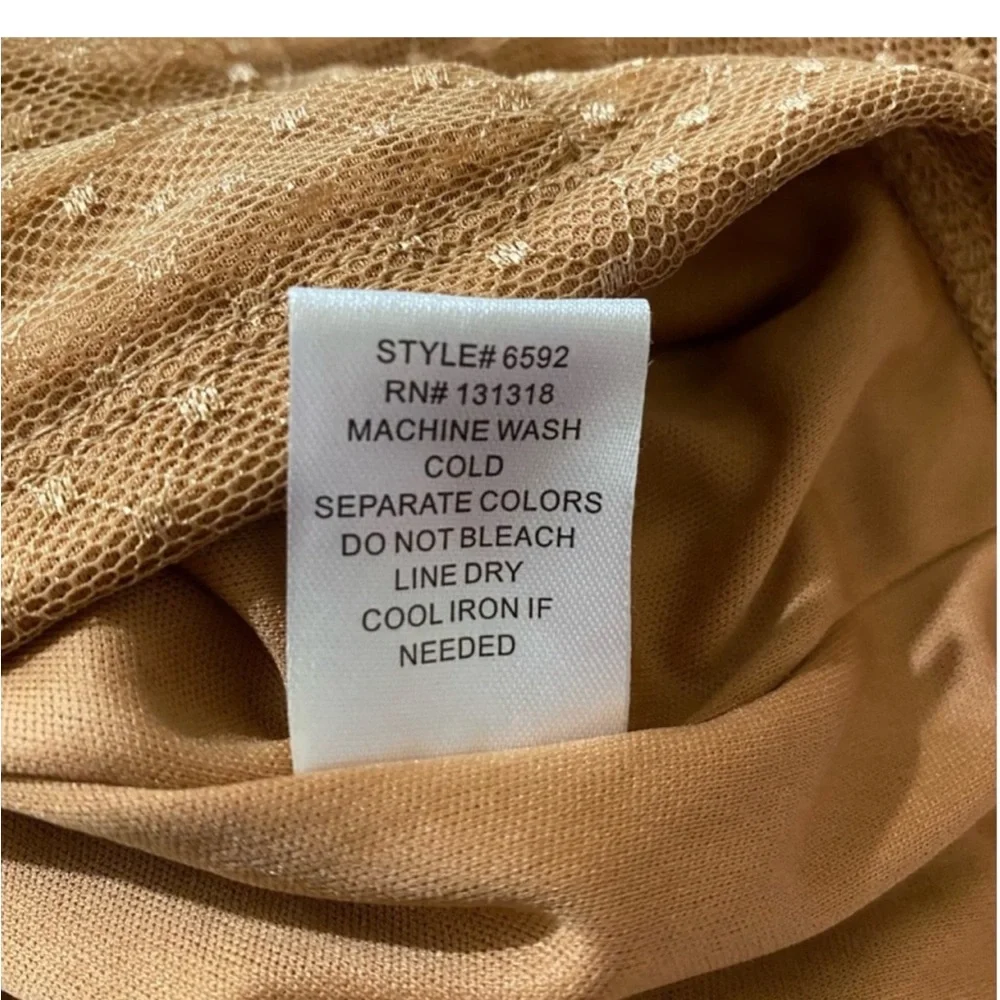 Willow Tan Peach Sparkle Ruched Long Sleeve Crop Top Size Medium